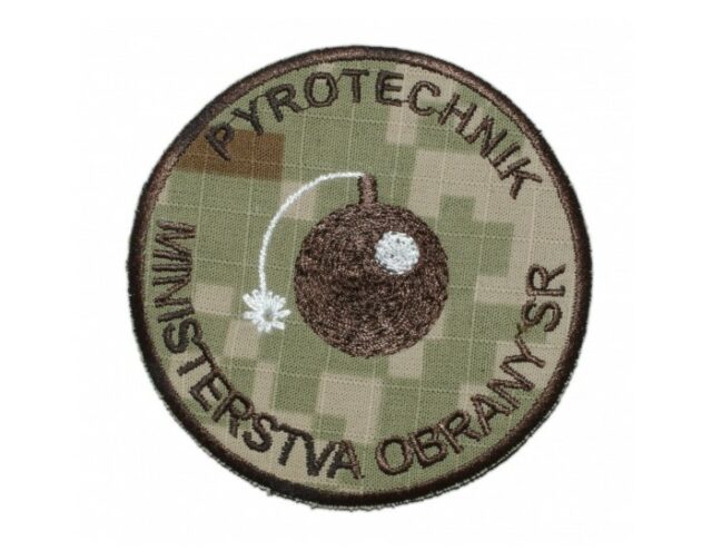 Nášivka “Pyrotechnik” 8,5cm – digital púšť