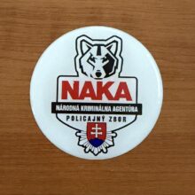 Nálepka živicová 6cm NAKA